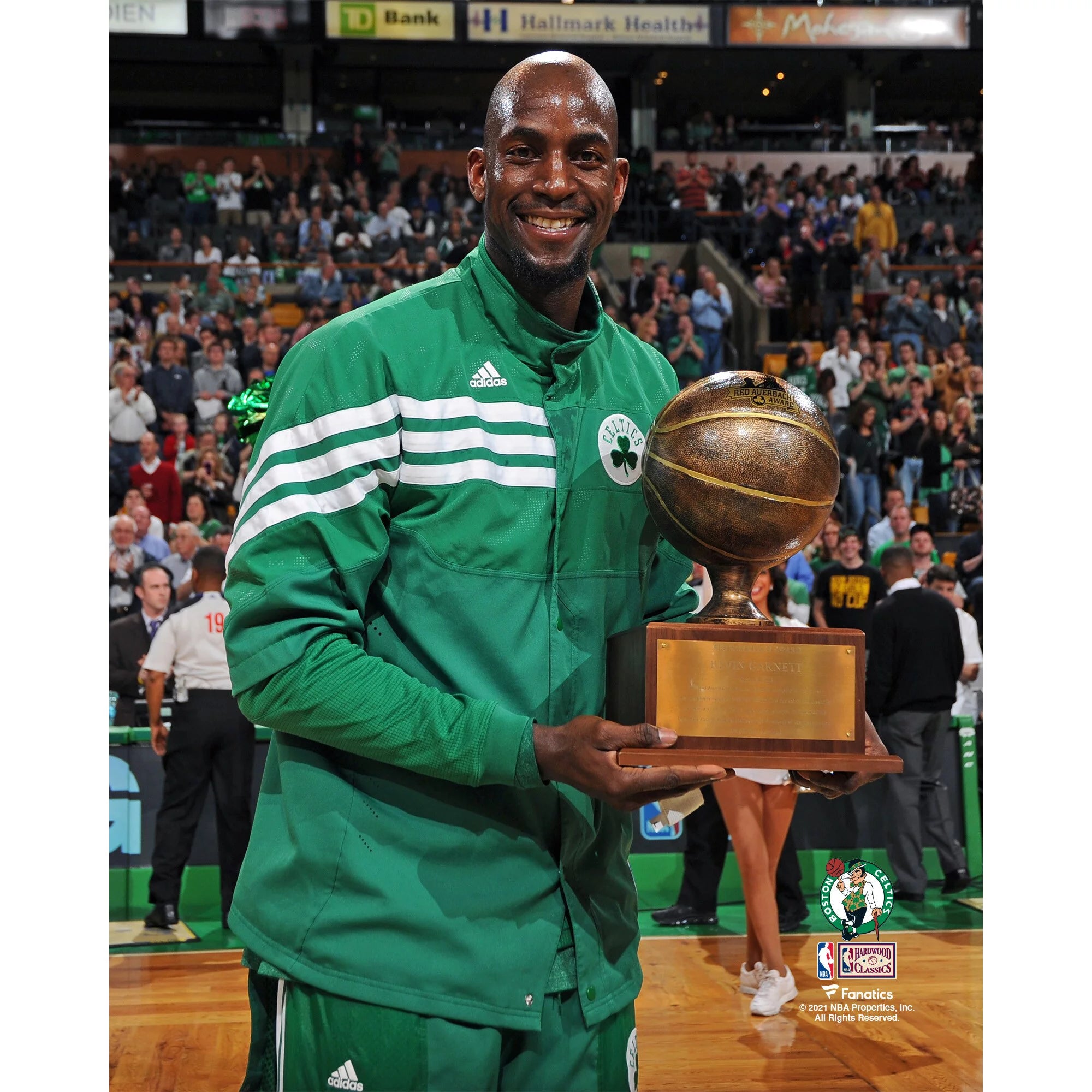 Kevin Garnett Boston Celtics Unsigned Posing With Red Auerbach Trophy Photograph